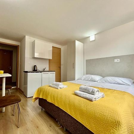 Apartmani Roza Πούλα Εξωτερικό φωτογραφία