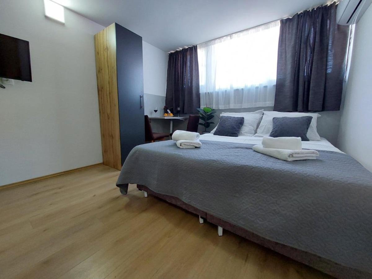 Apartmani Roza Πούλα Εξωτερικό φωτογραφία