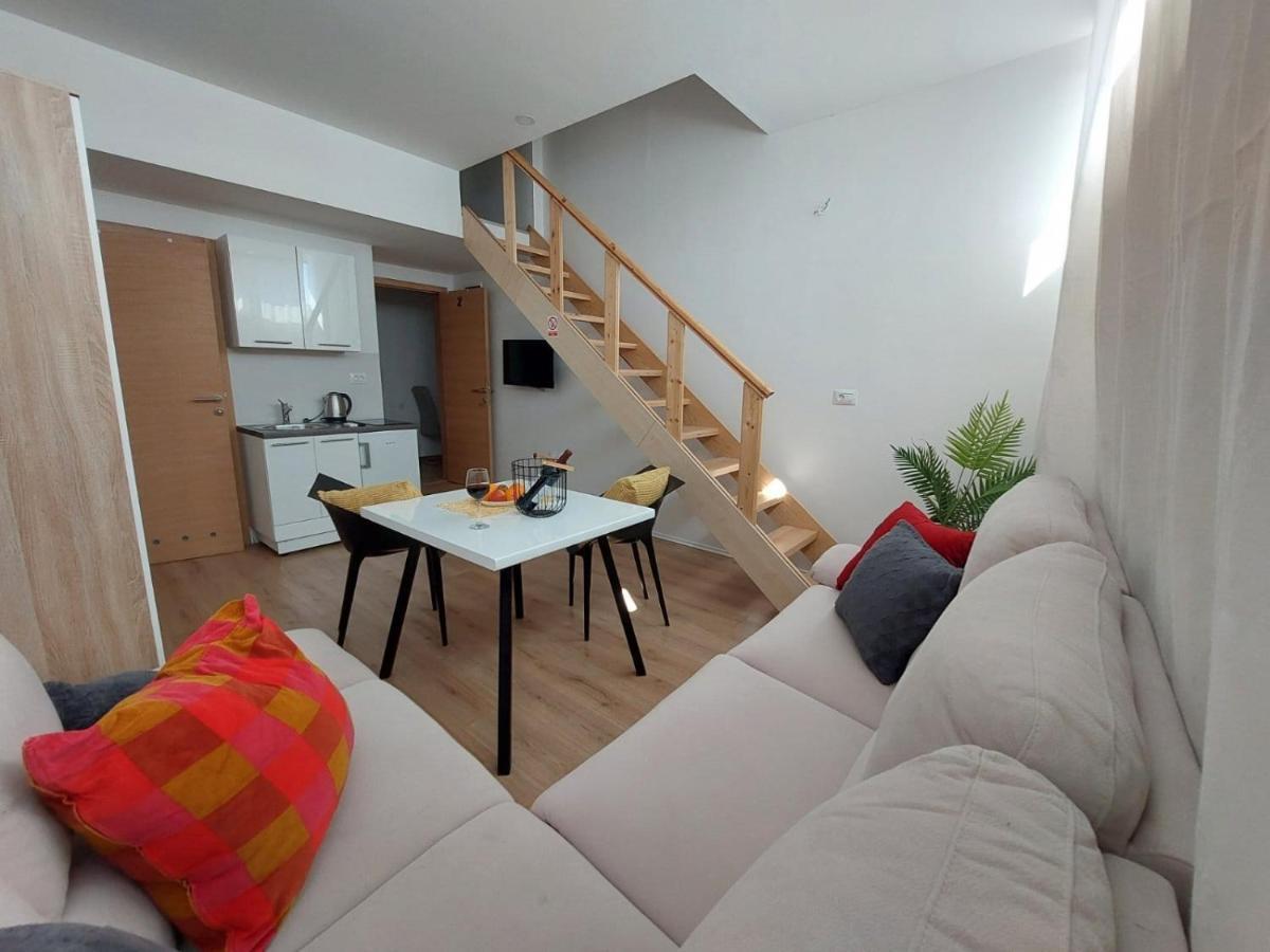 Apartmani Roza Πούλα Εξωτερικό φωτογραφία
